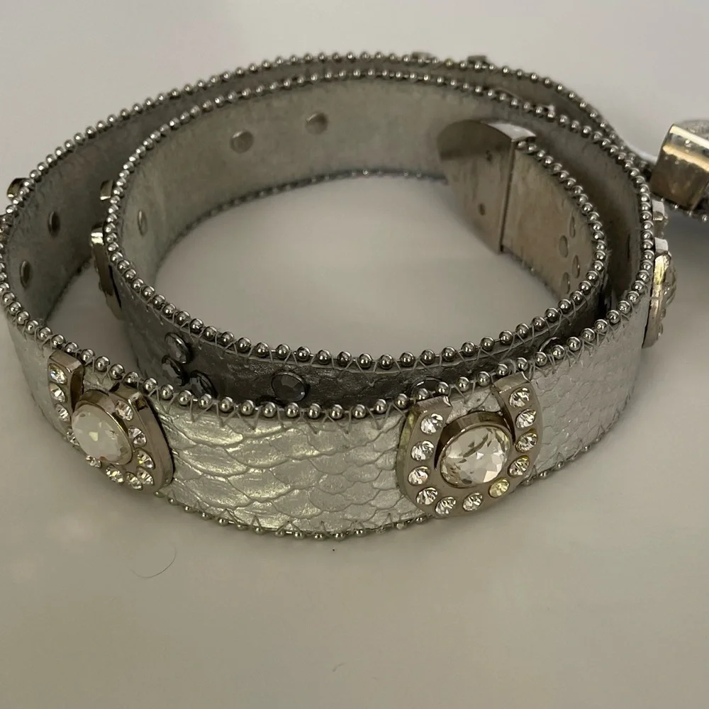 Western Cowgirl metallic silver rhinestone horseshoe bling leather belt Size M/L